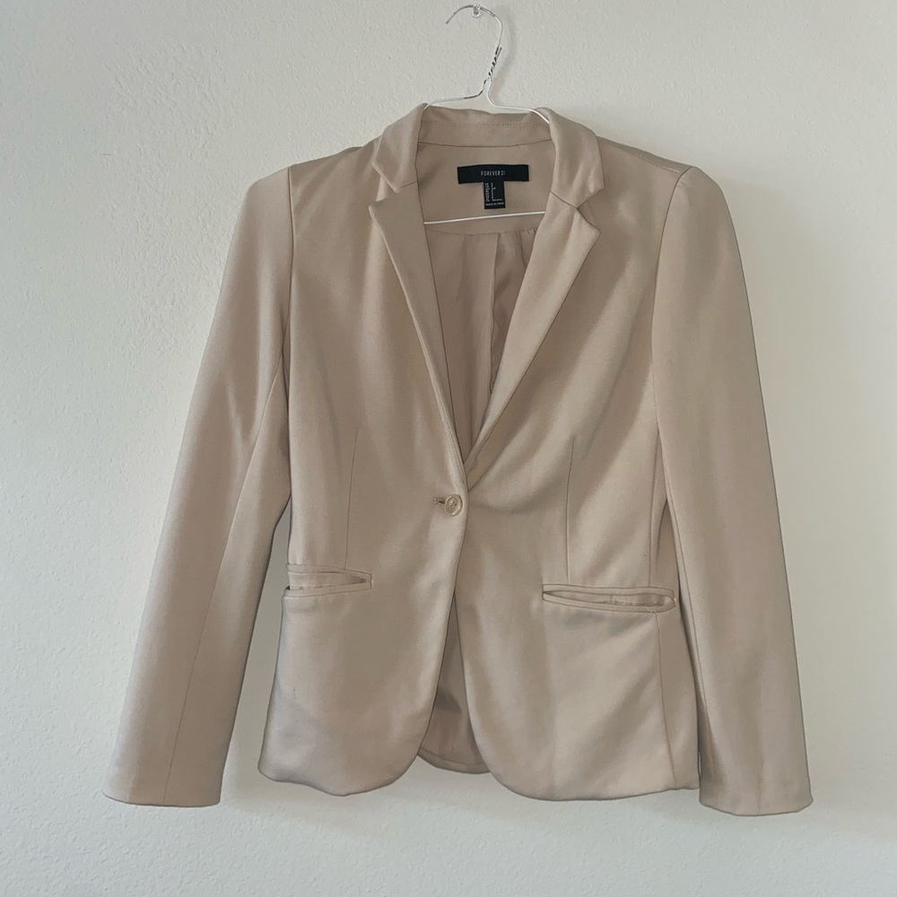 women’s cream blazer
